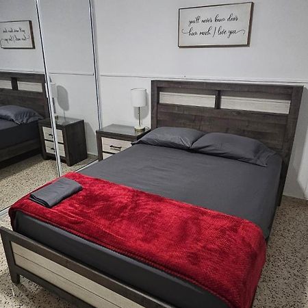 Cozy Apartment In The Heart Of The City 폰세 외부 사진