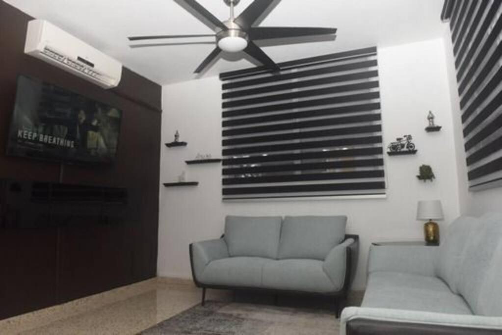 Cozy Apartment In The Heart Of The City 폰세 외부 사진