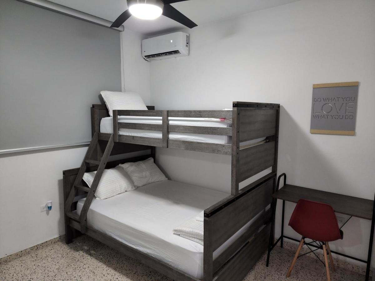 Cozy Apartment In The Heart Of The City 폰세 외부 사진