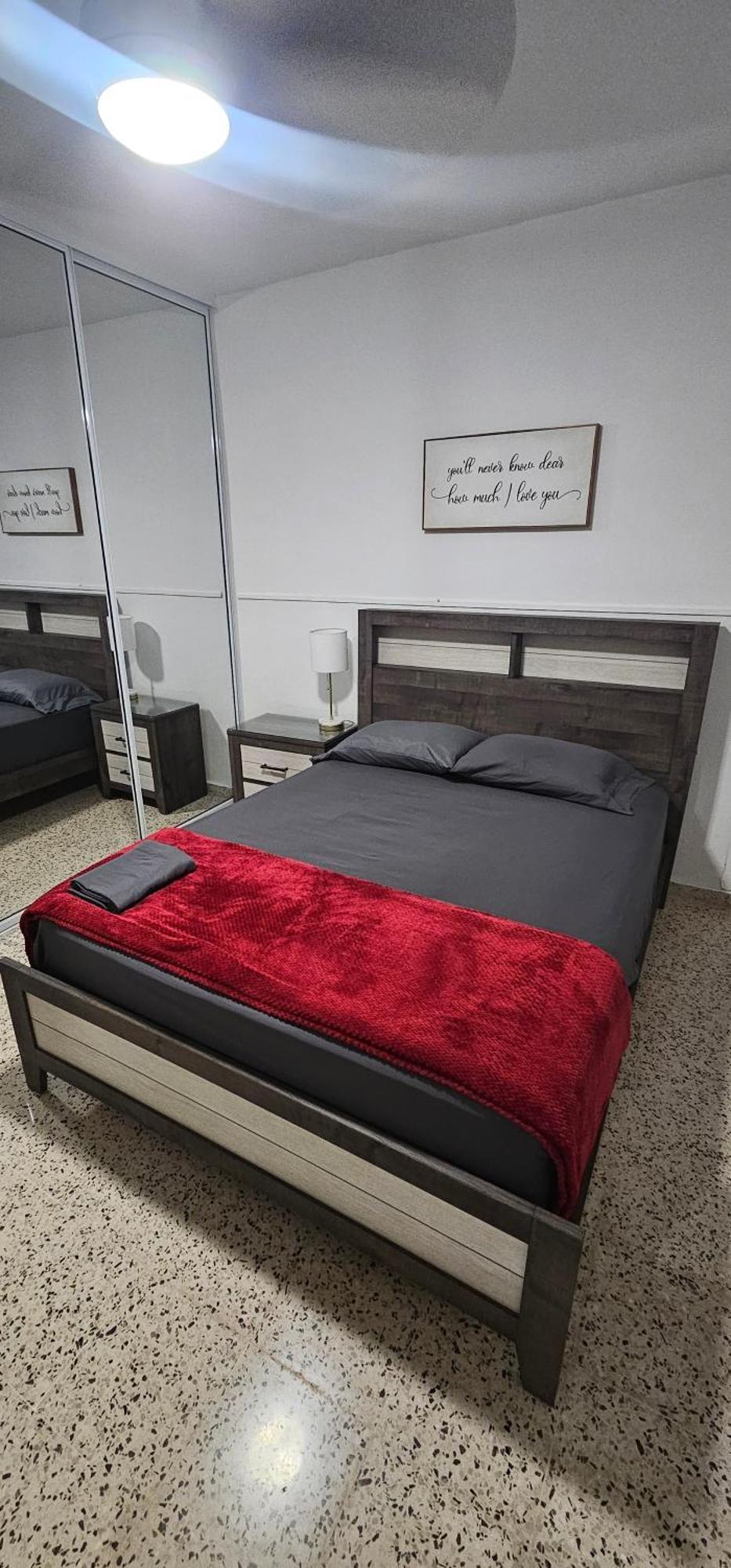 Cozy Apartment In The Heart Of The City 폰세 외부 사진